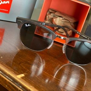 Ray-Ban Clubmaster Classic Sunglasses